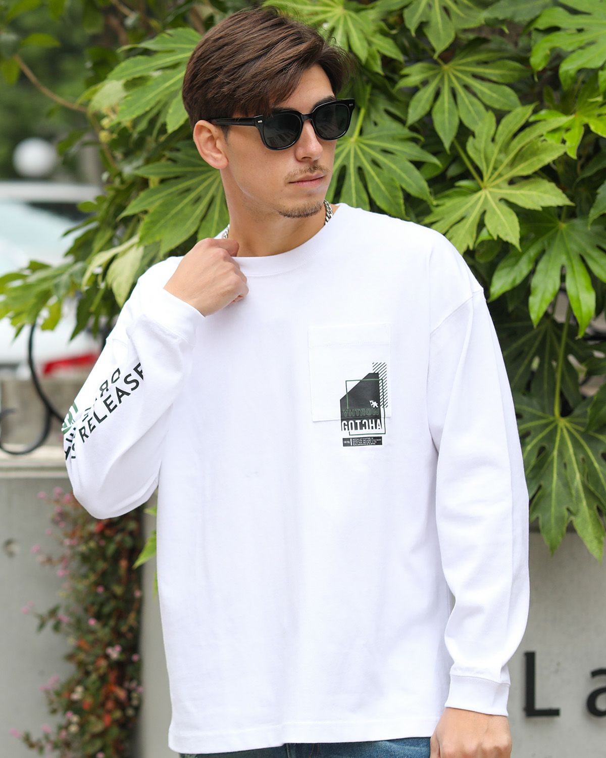 ホワイト：180cm/70kg(Lサイズ着用)