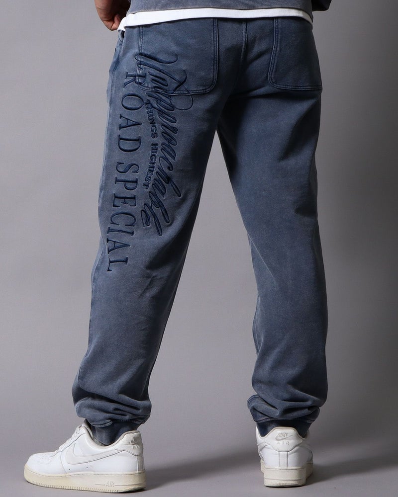 ブルー：178cm/75kg(Lサイズ着用)