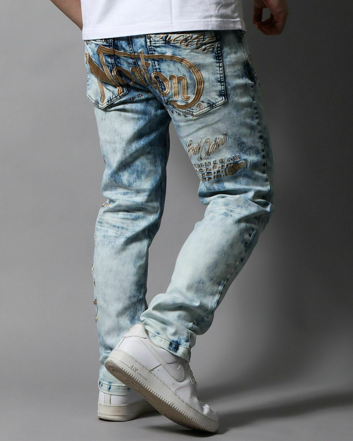 ブリーチ：178cm/75kg(Lサイズ着用)