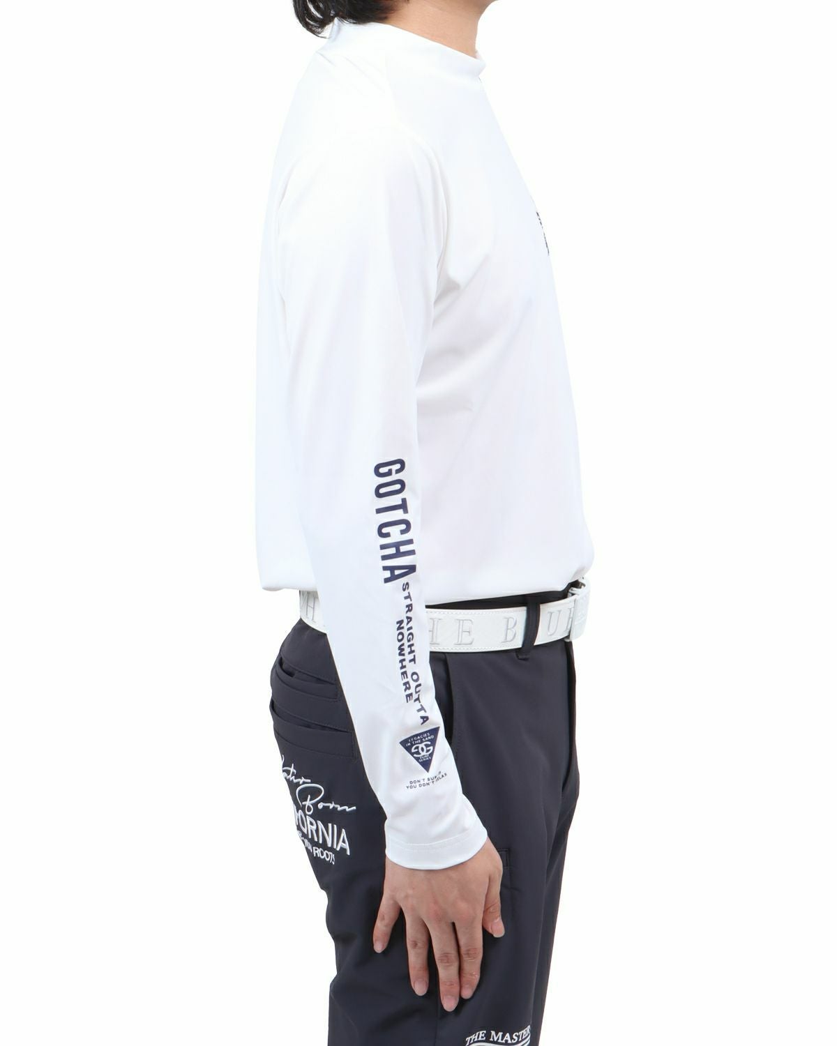 ホワイト：173cm60kg(Lサイズ着用