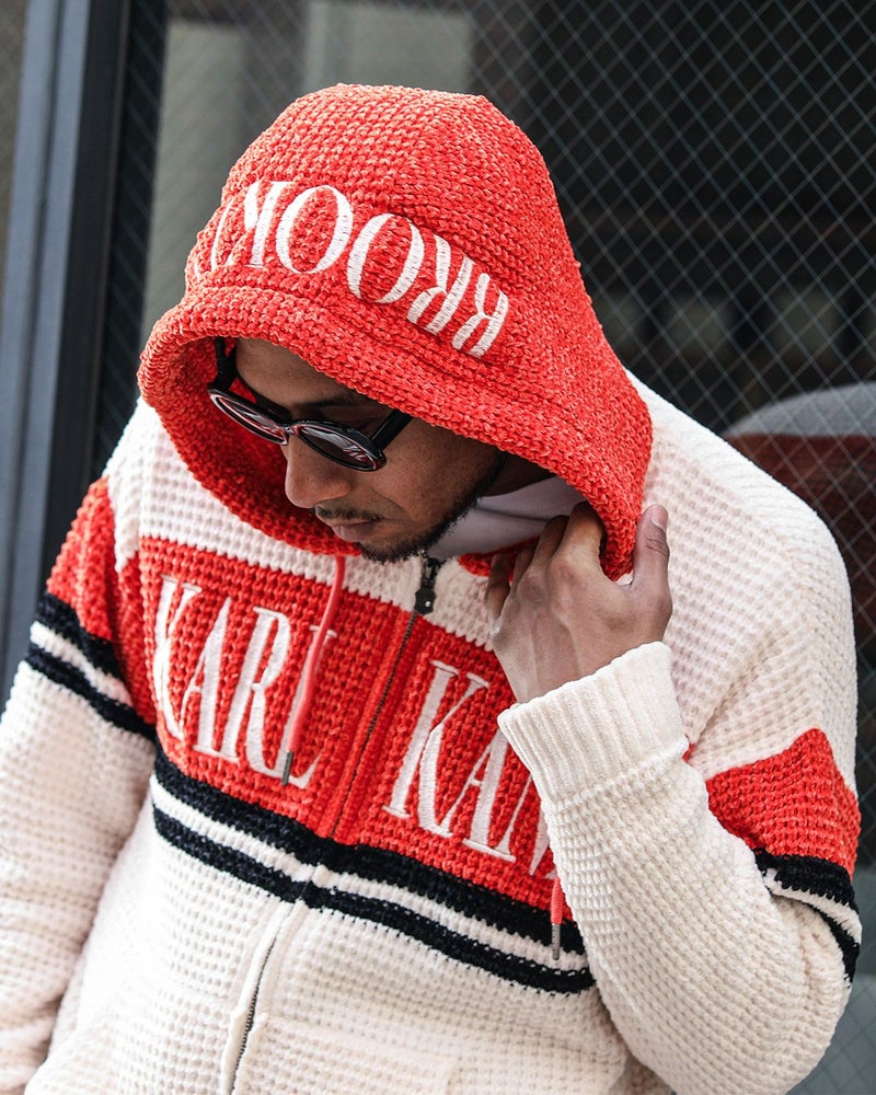 ホワイト：183cm(Lサイズ着用)