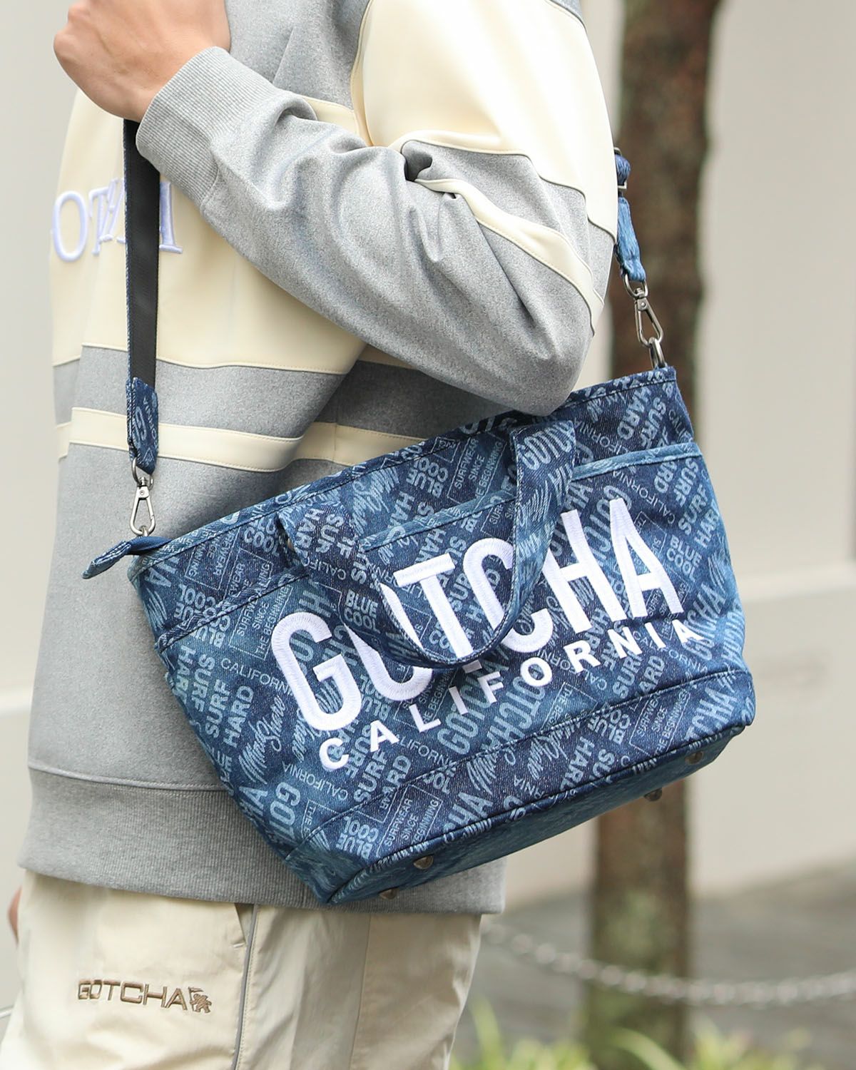 GCH ロゴパターン トートバッグ GOTCHA] 撥水 2WAY ロゴ総柄 デニム ミニ トートバッグ | PEET ONLINE