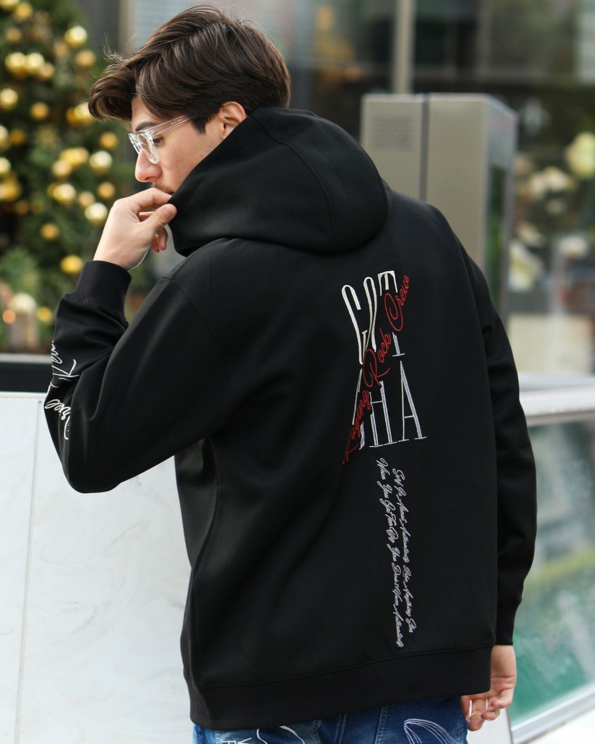 ブラック：180cm/70kg(Lサイズ着用)