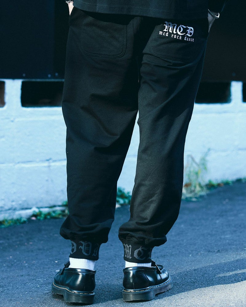 ブラック:183cm(Lサイズ着用)