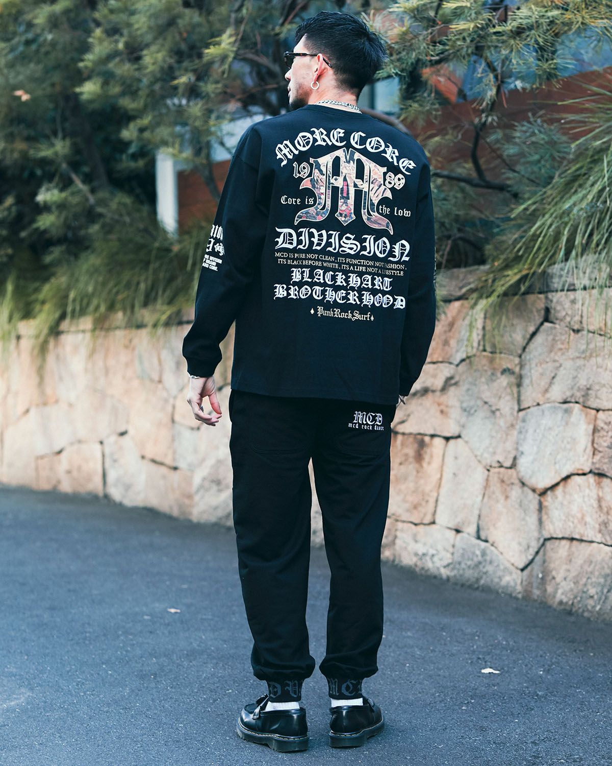 ブラック:183cm(Lサイズ着用)