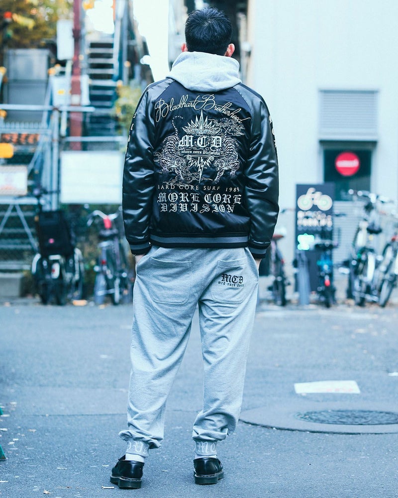 杢グレー:183cm(Lサイズ着用)