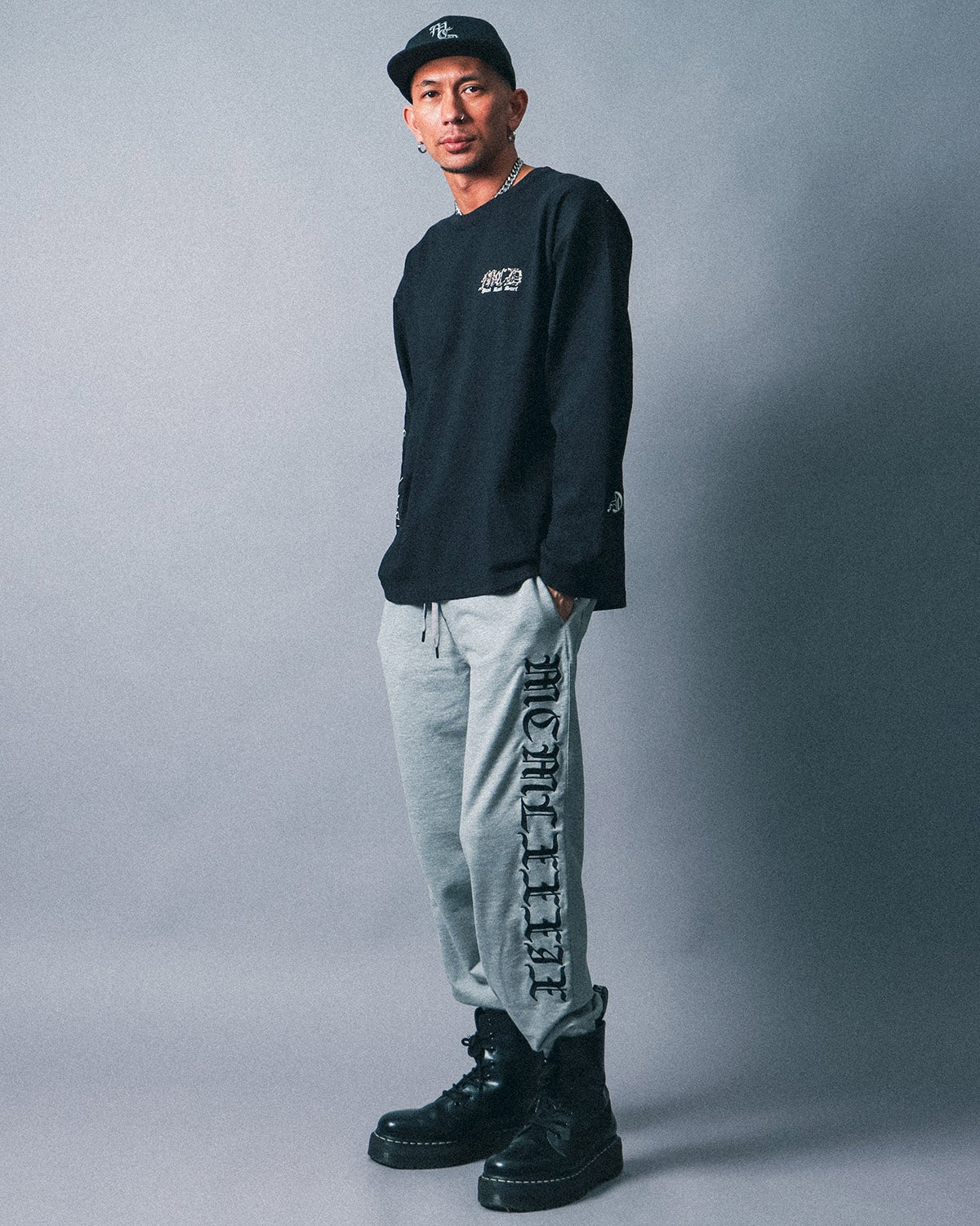 ブラック：183cm(Lサイズ着用)