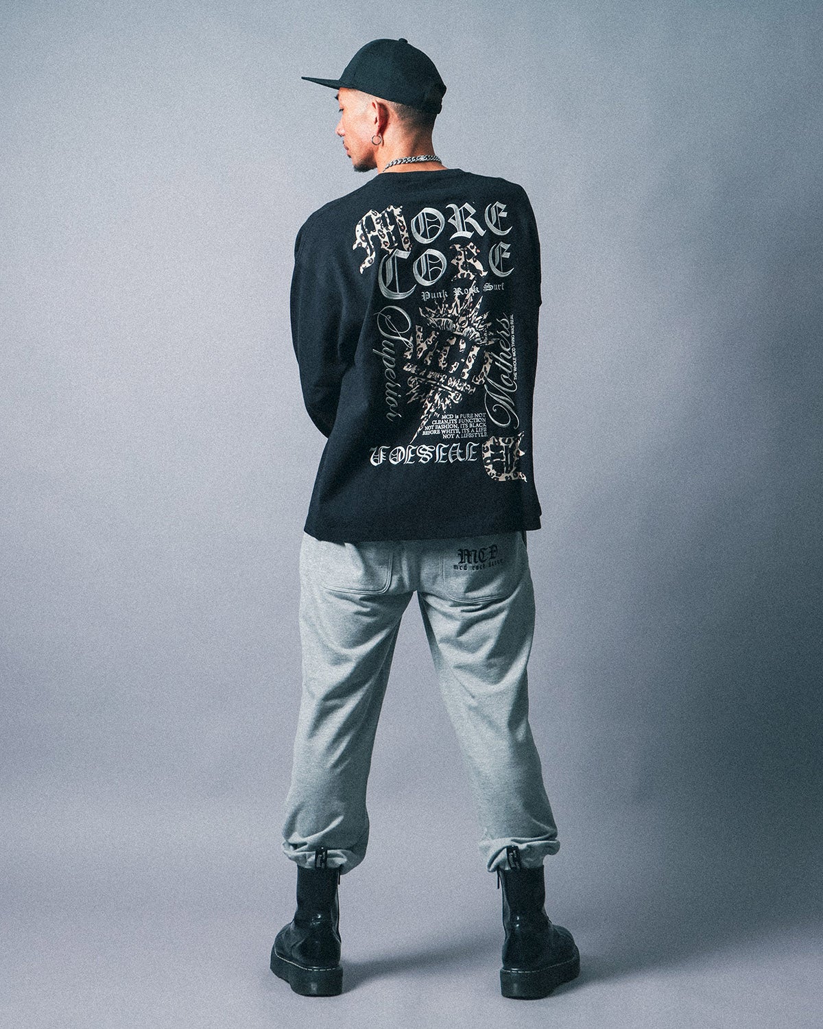 ブラック：183cm(XLサイズ着用)