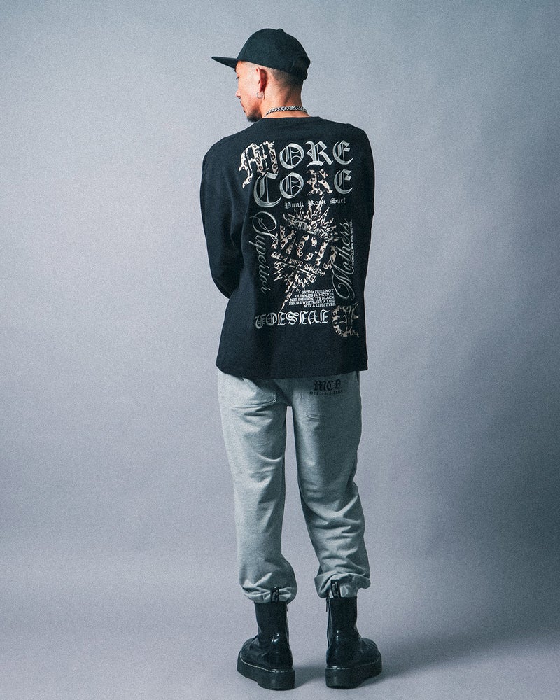 ブラック：183cm(XLサイズ着用)