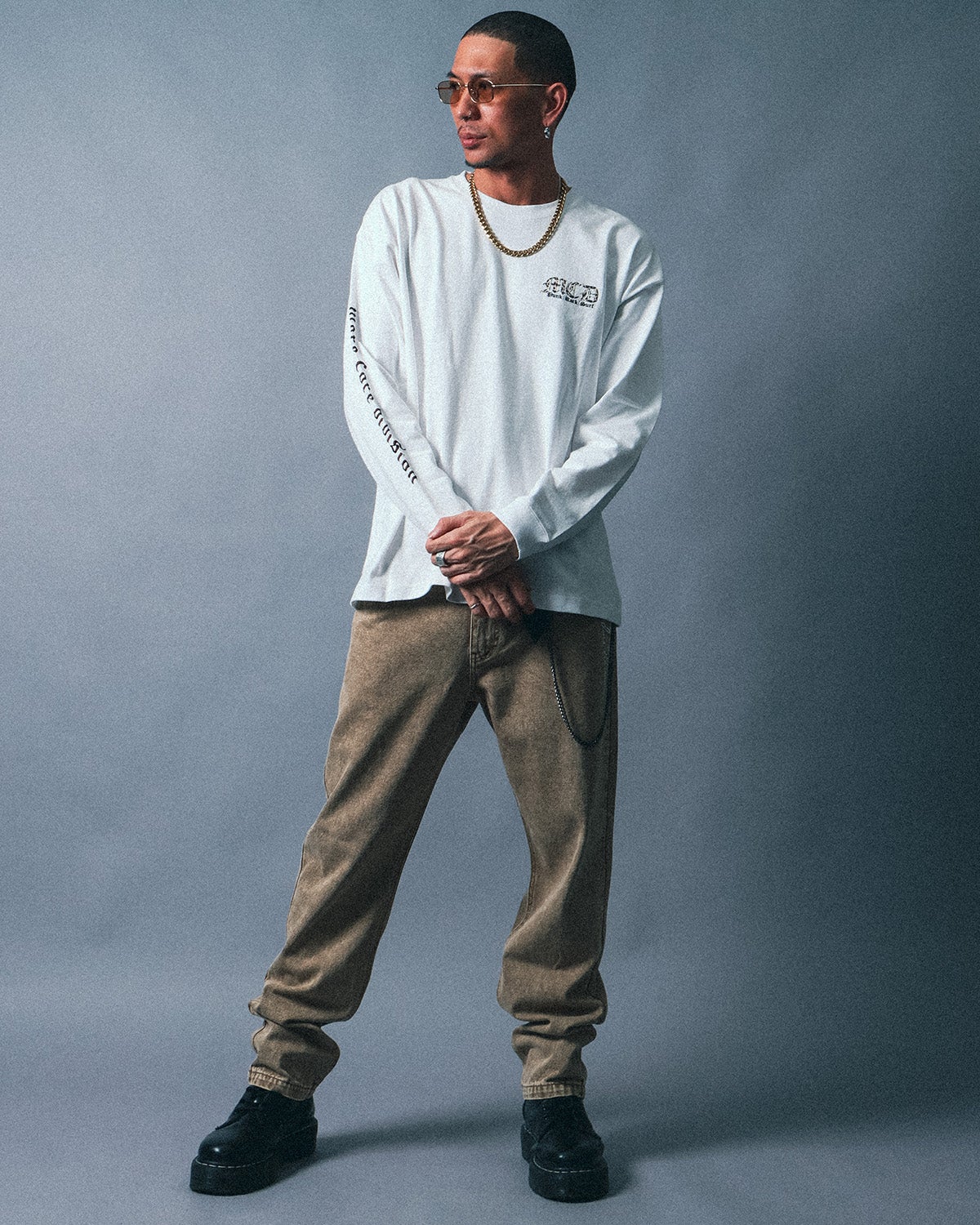 ホワイト：183cm(XLサイズ着用)