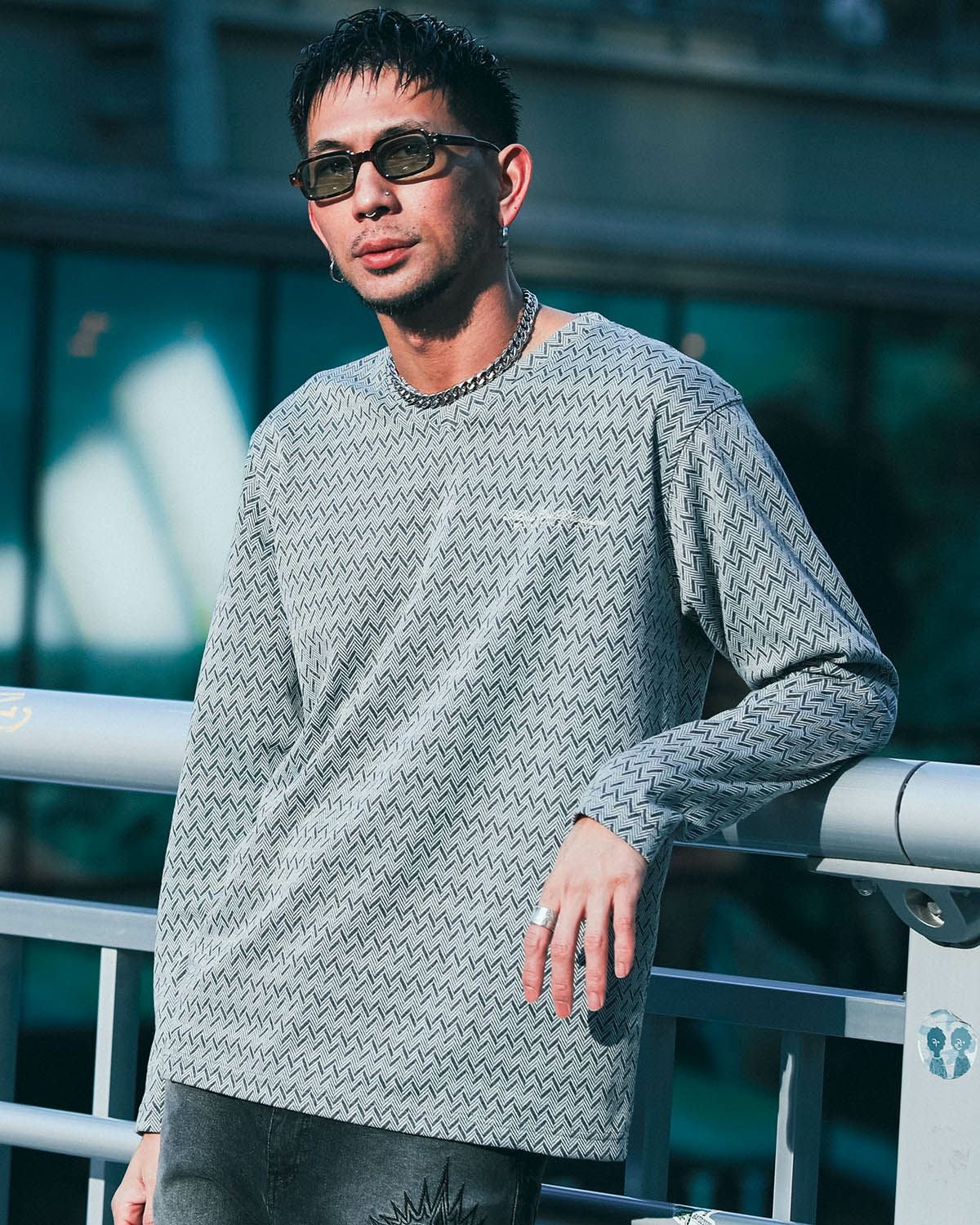 グレー:183cm(XLサイズ着用)