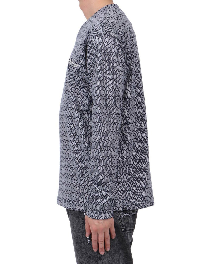 ネイビー：174cm62kg(Lサイズ着用)