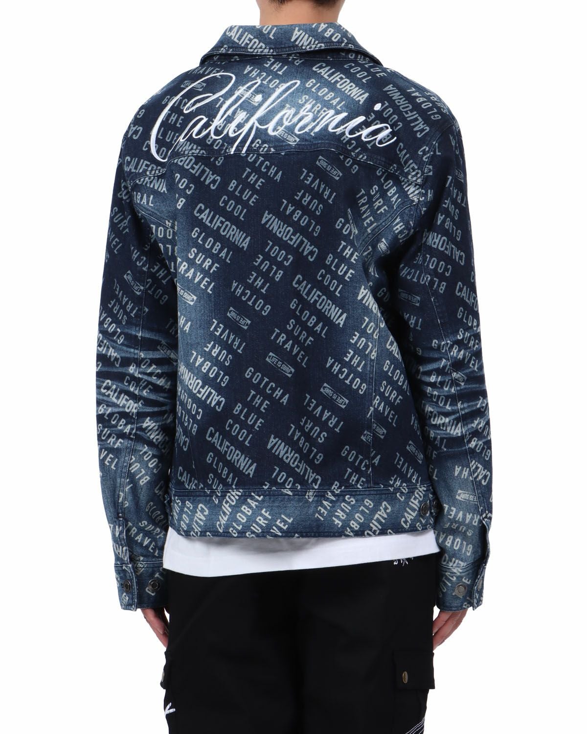 インディゴ：174cm62kg(Lサイズ着用)