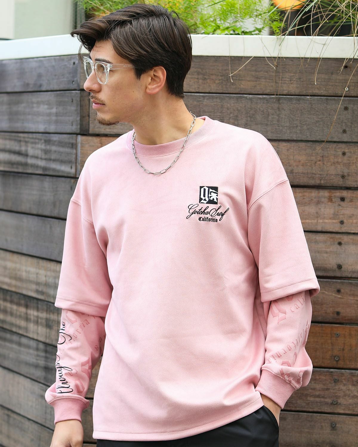 ピンク：180cm/70kg(Lサイズ着用)