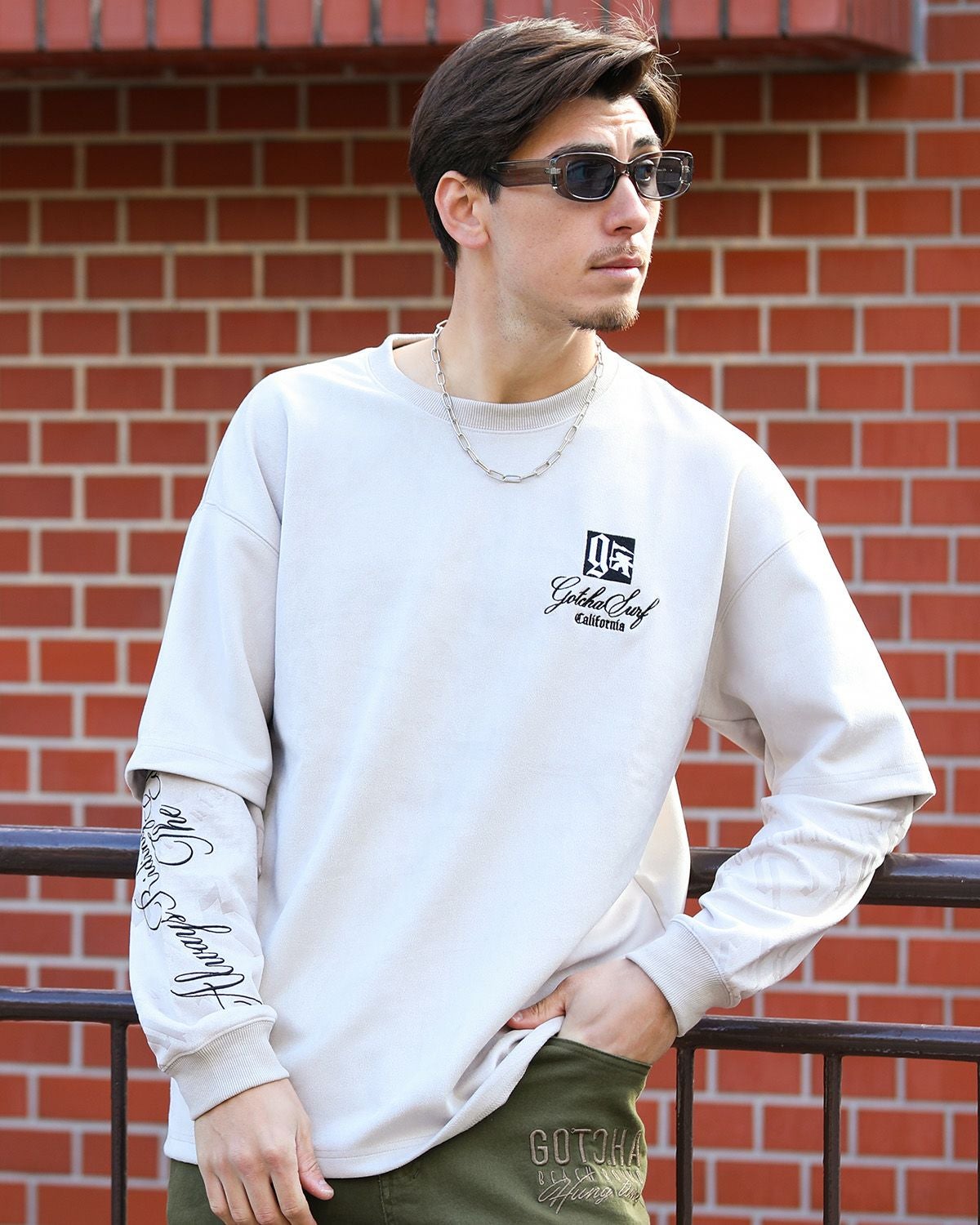 サンドベージュ：180cm/70kg(Lサイズ着用)