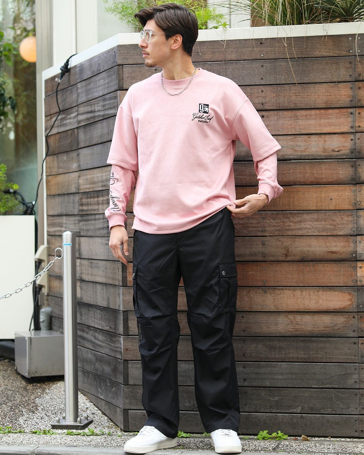 ピンク：180cm/70kg(Lサイズ着用)