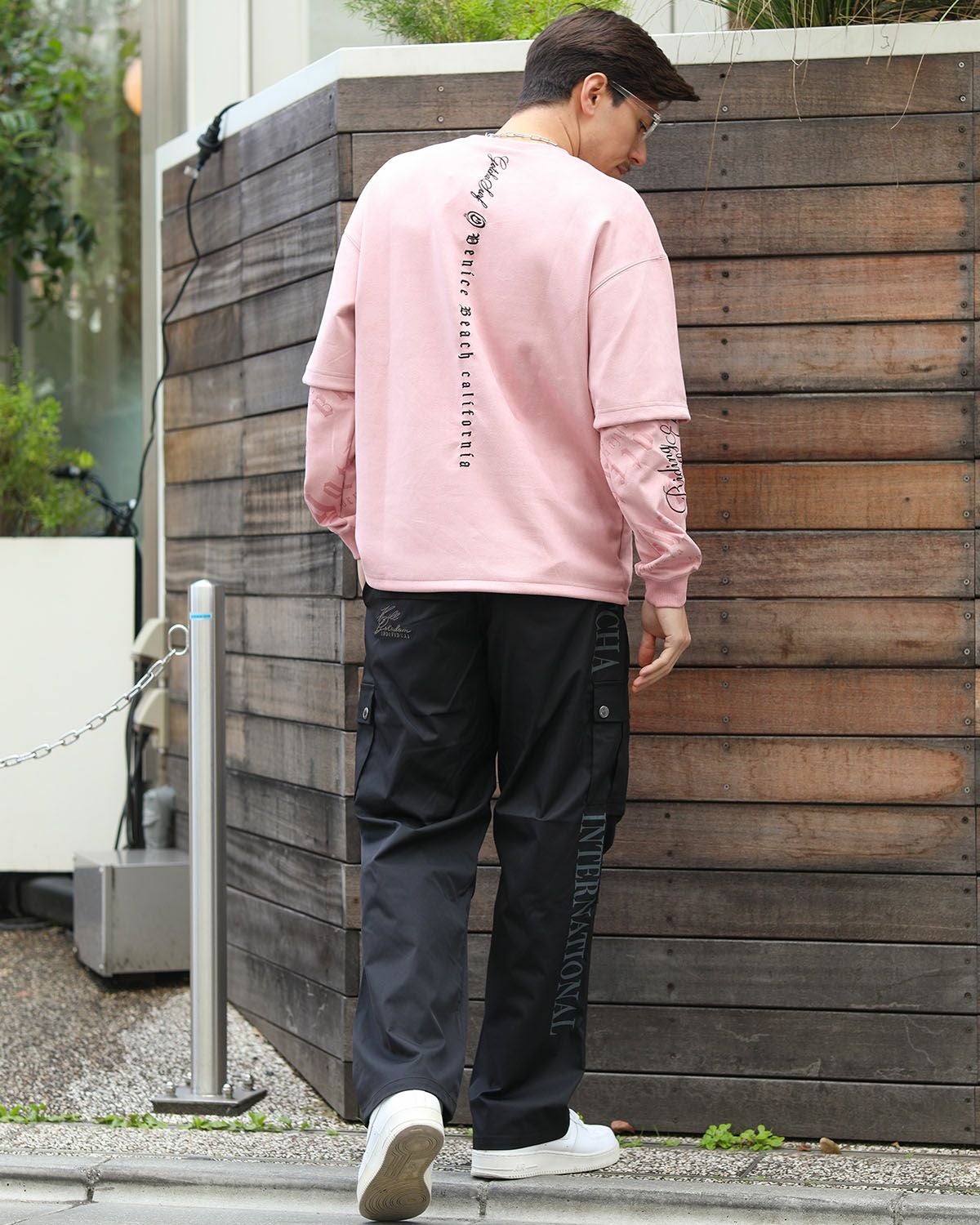 ピンク：180cm/70kg(Lサイズ着用)