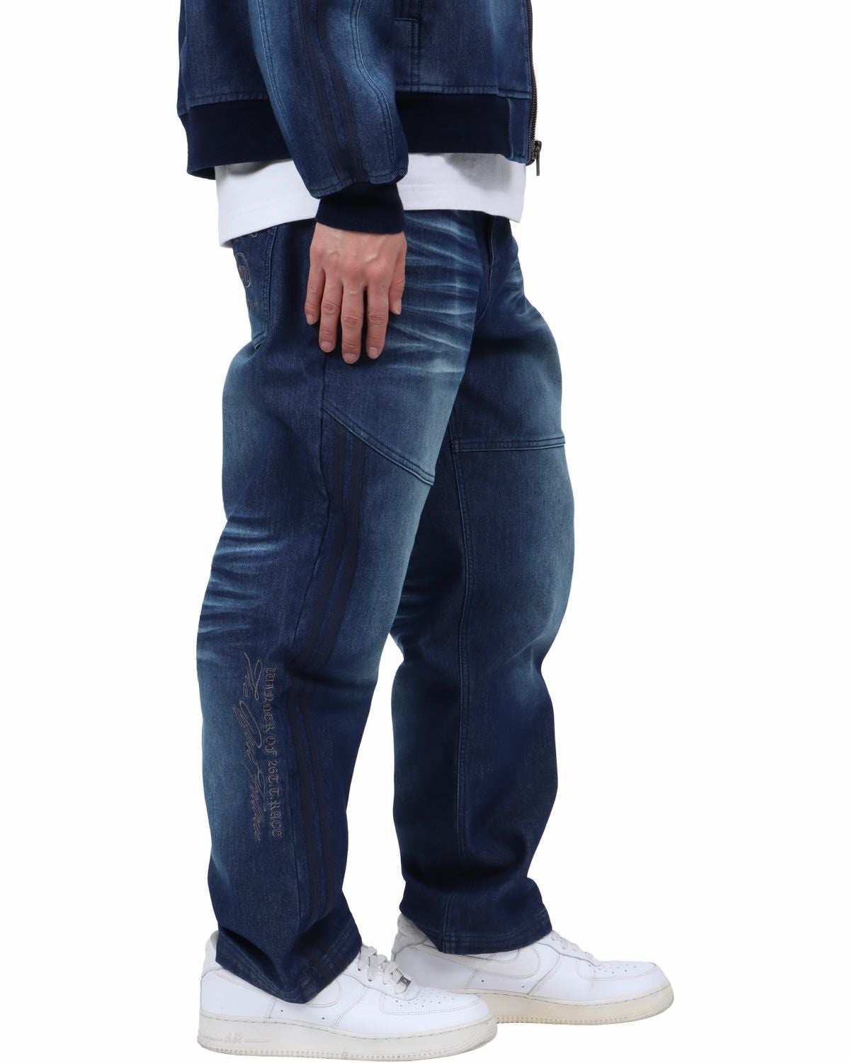 インディゴ：174cm62kg(Lサイズ着用)