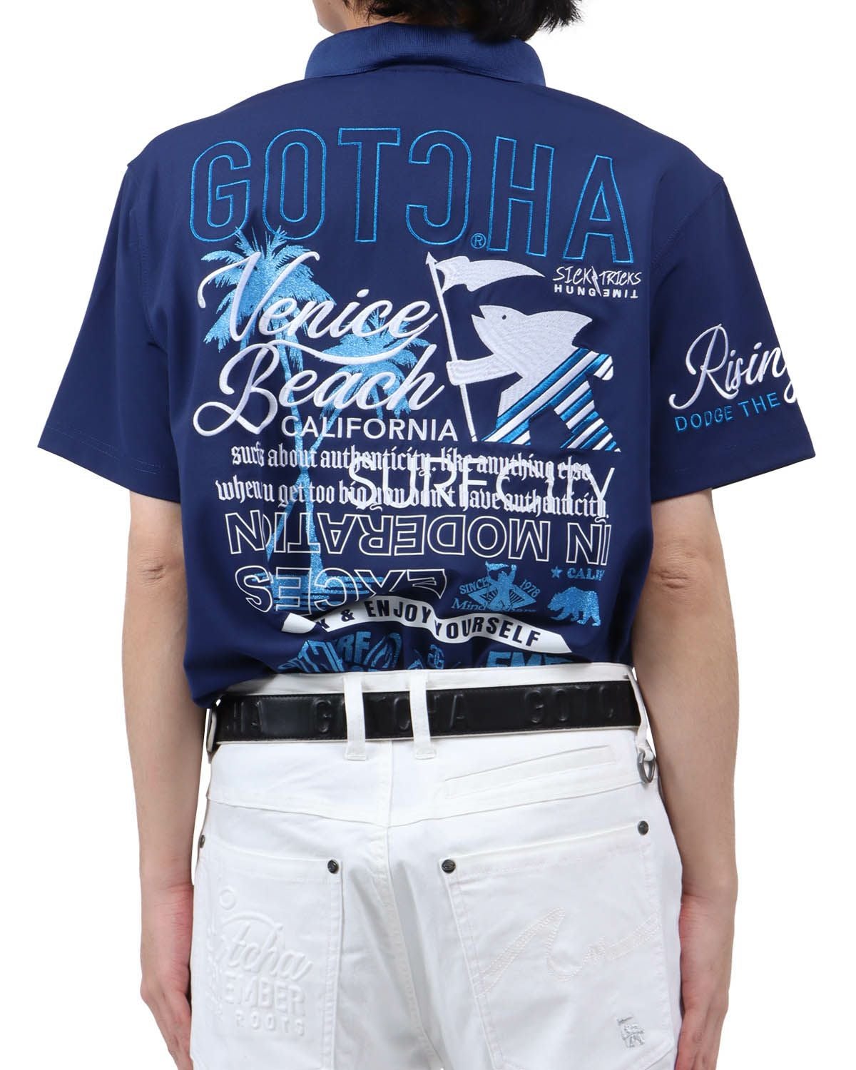 ネイビー：173cm63kg(Lサイズ着用)