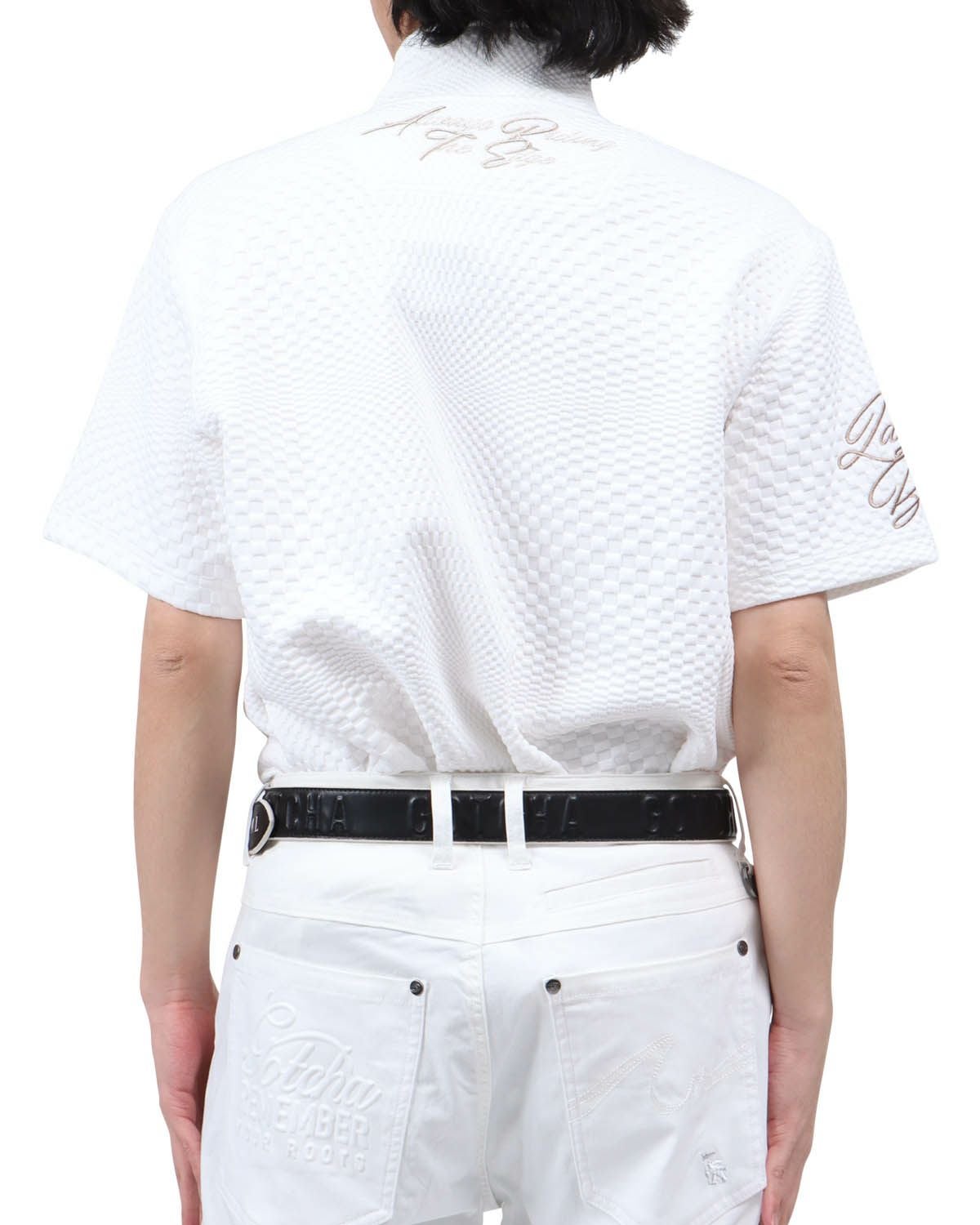 ホワイト：173cm63kg(Lサイズ着用)