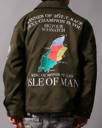 カーキ：178cm/75kg(XLサイズ着用)