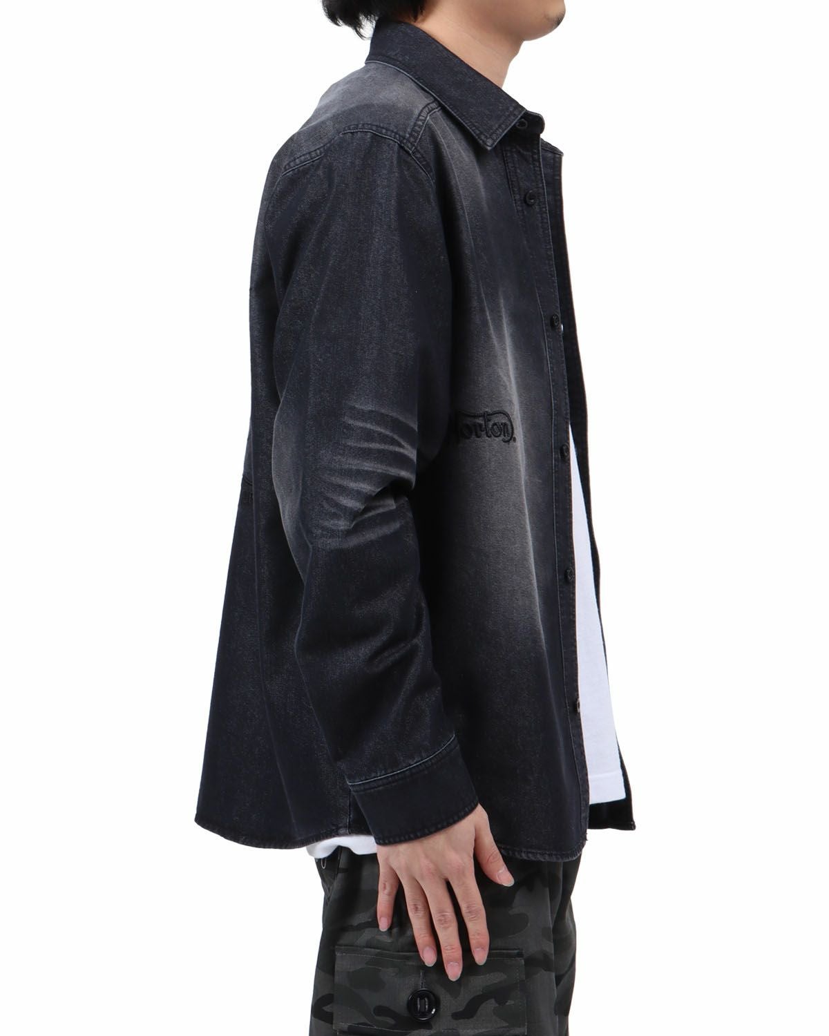 ブラック：173cm63kg(Lサイズ着用)