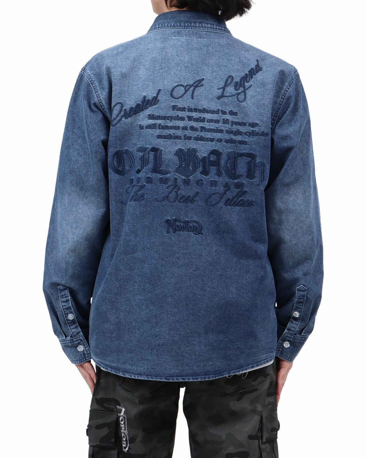 インディゴ：173cm63kg(Lサイズ着用)