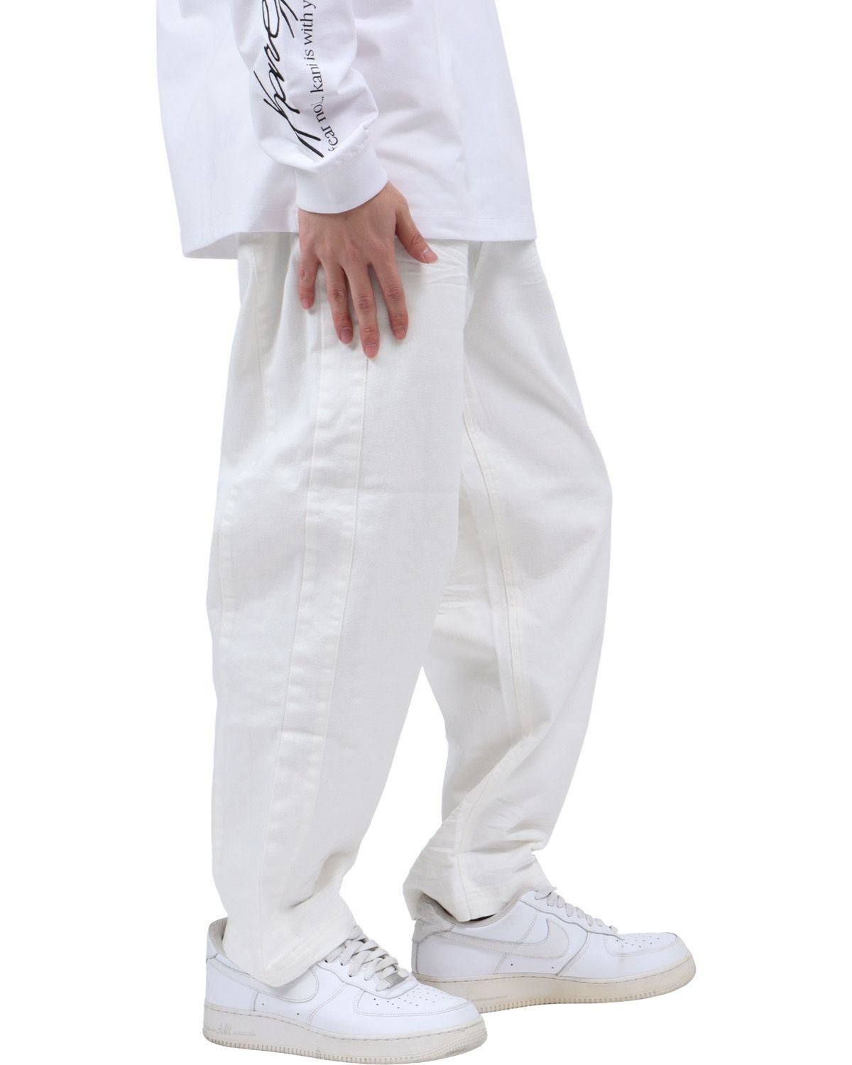 ホワイト：173cm63kg(32inc着用)