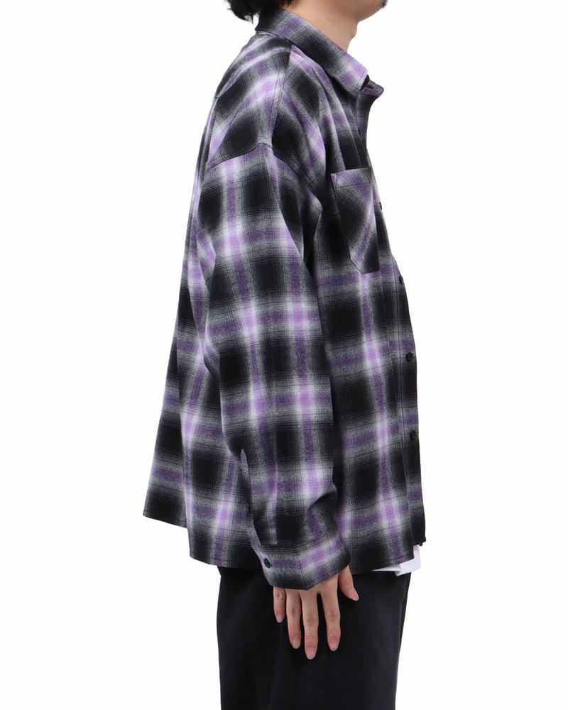 パープル：173cm63kg(Lサイズ着用)