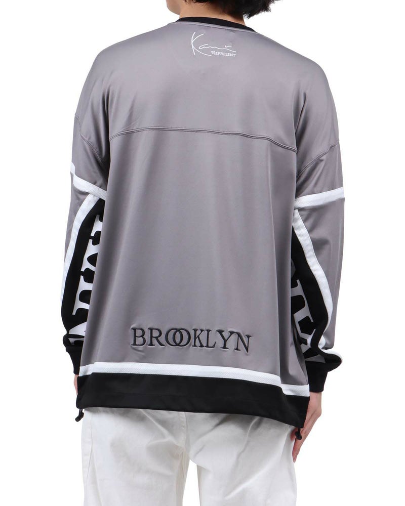 グレー：173cm63kg(Lサイズ着用)