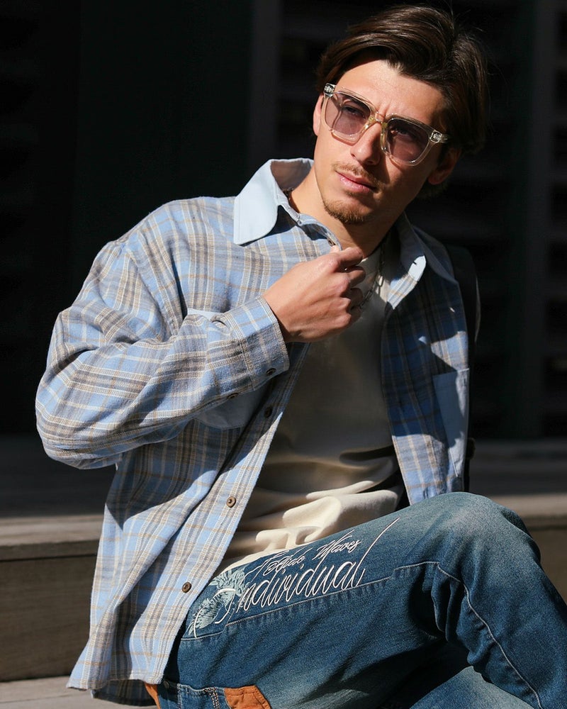 ブルー：180cm/70kg(Lサイズ着用)