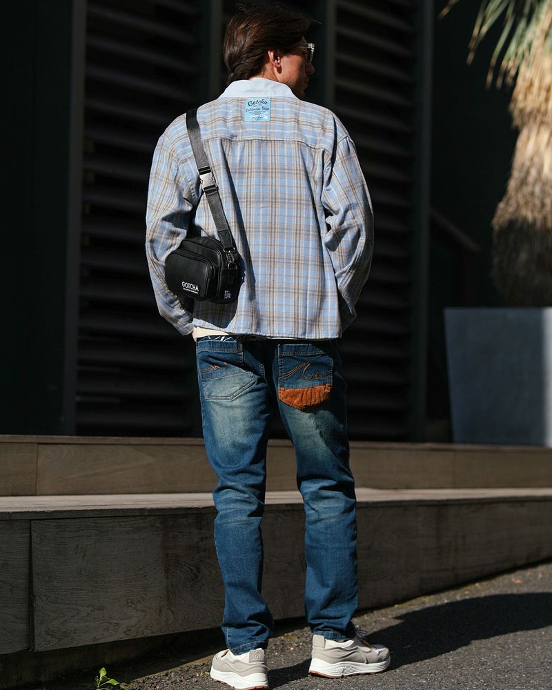 ブルー：180cm/70kg(Lサイズ着用)