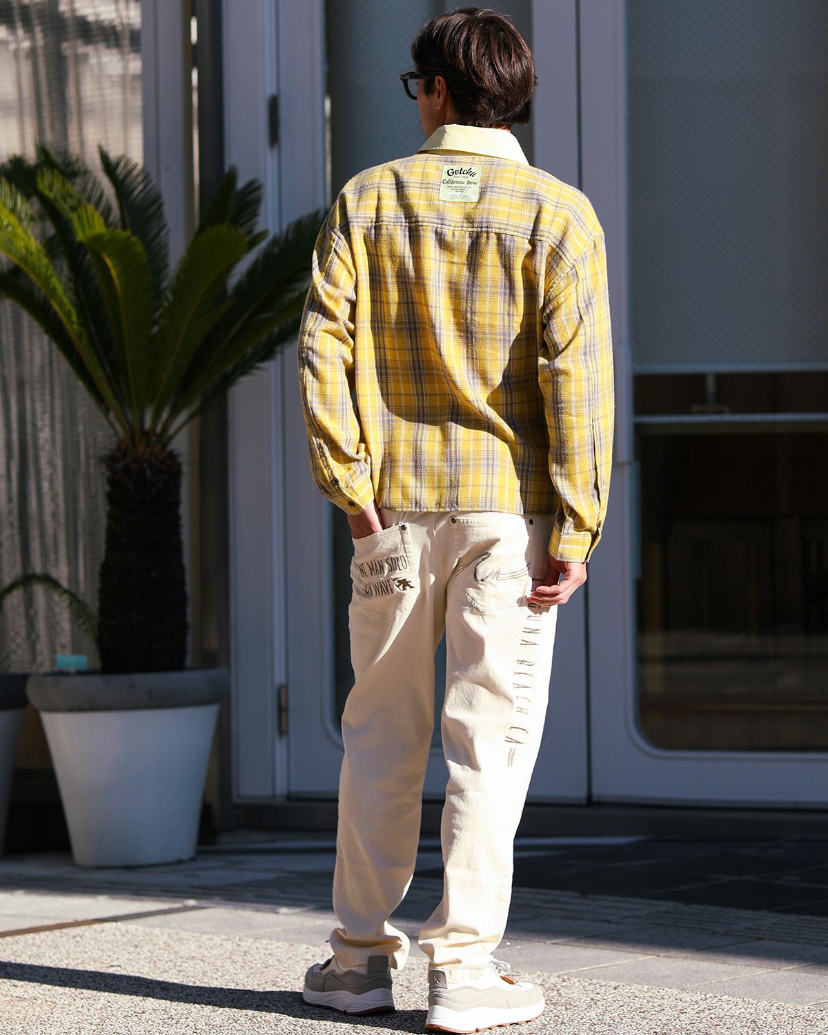 イエロー：180cm/70kg(Lサイズ着用)