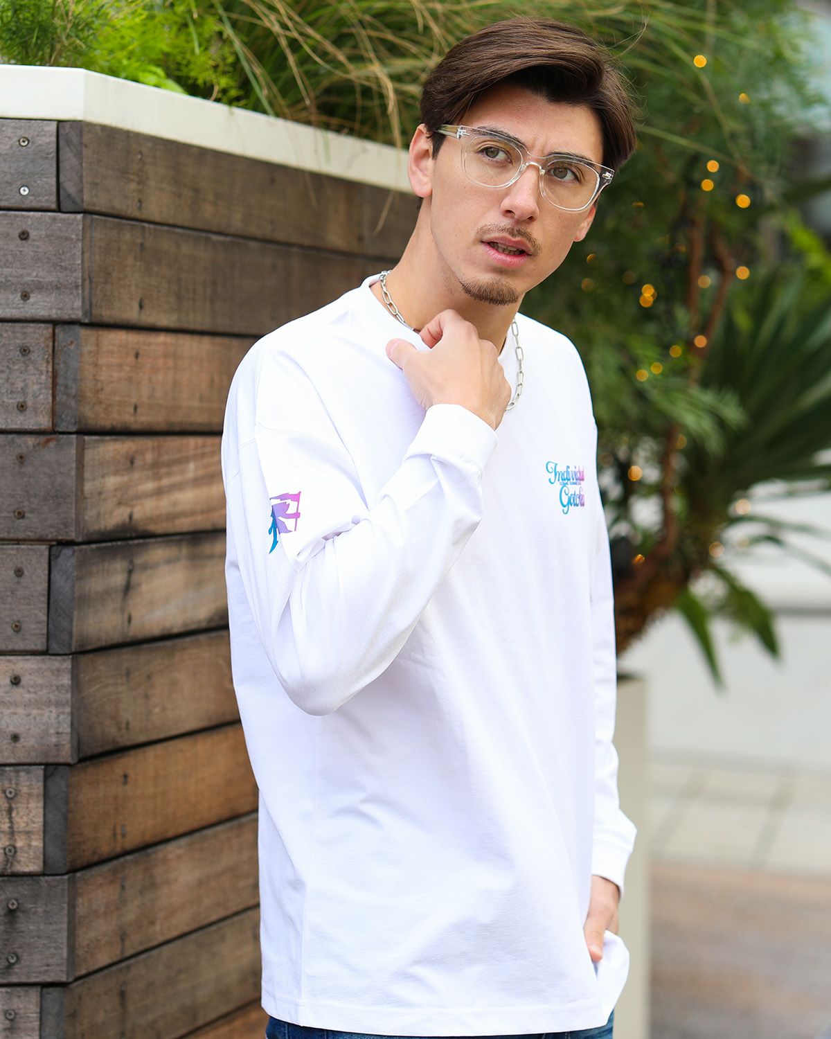 ホワイト：180cm/70kg(Lサイズ着用)