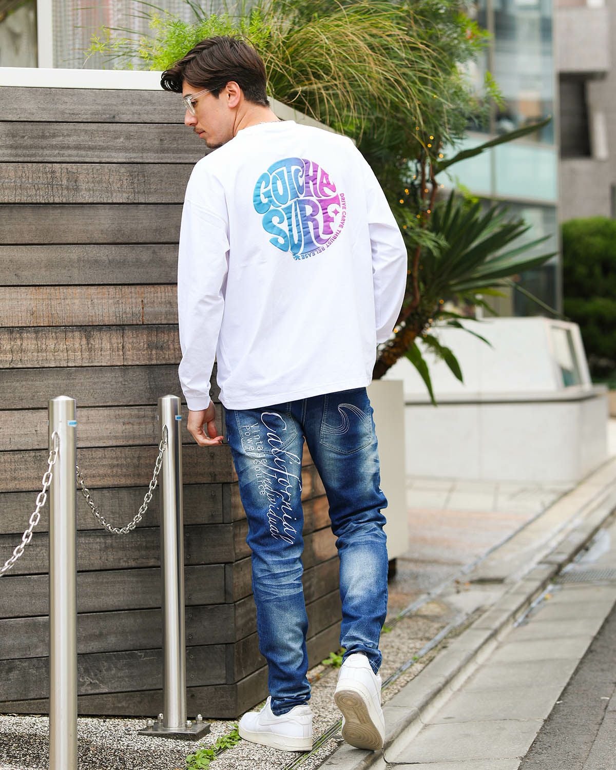 ホワイト：180cm/70kg(Lサイズ着用)