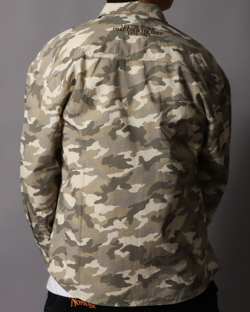 サンドベージュ：178cm/75kg(Lサイズ着用)