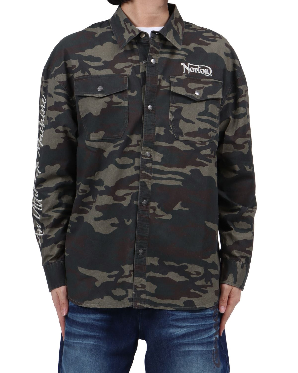 カーキ：173cm63kg(Lサイズ着用)