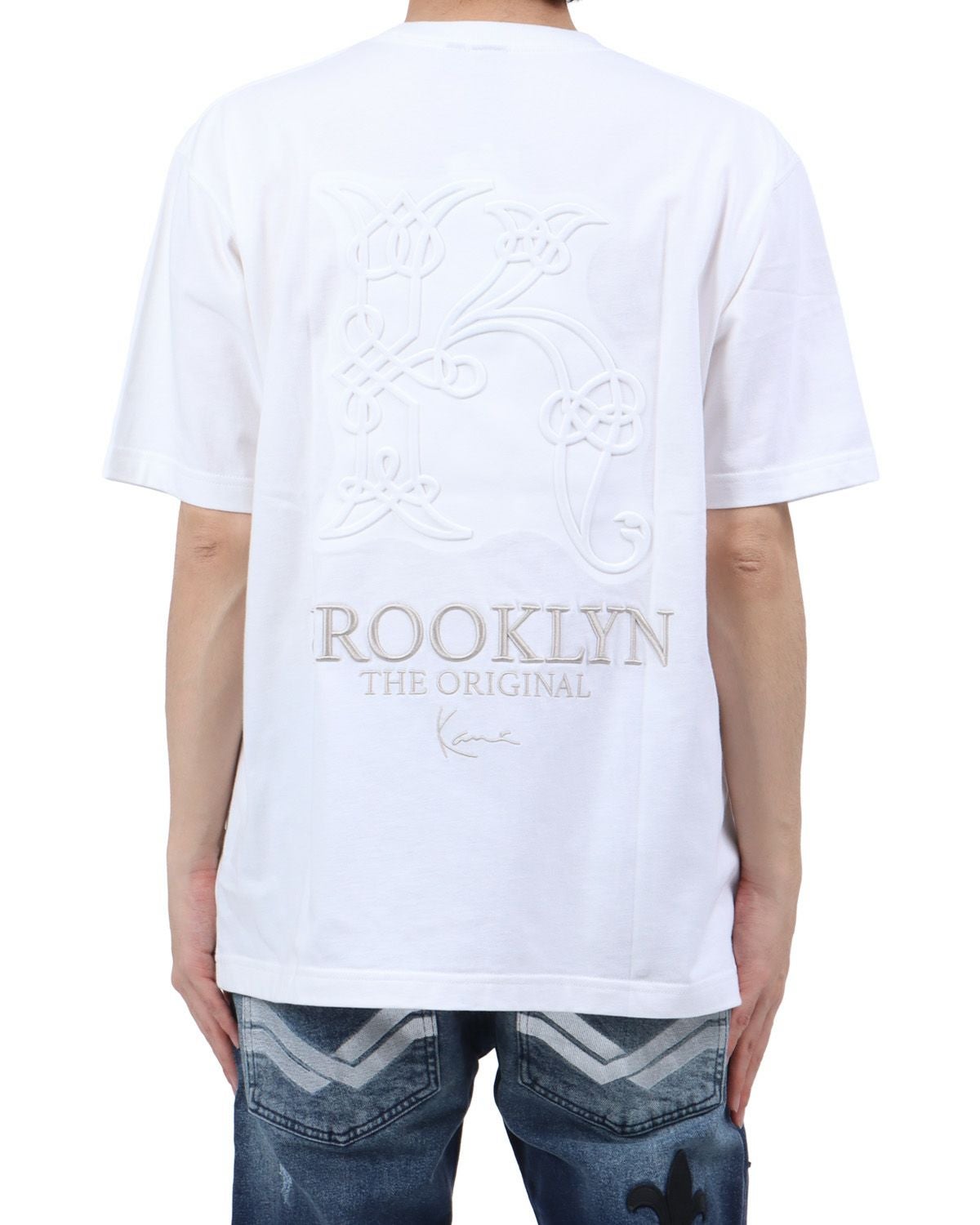 ホワイト：173cm63kg(Lサイズ着用)