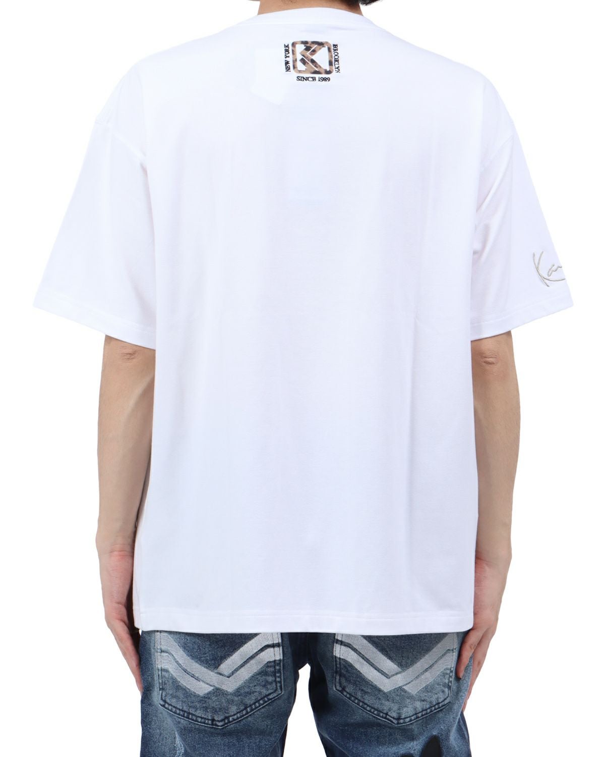 ホワイト：173cm63kg(Lサイズ着用)