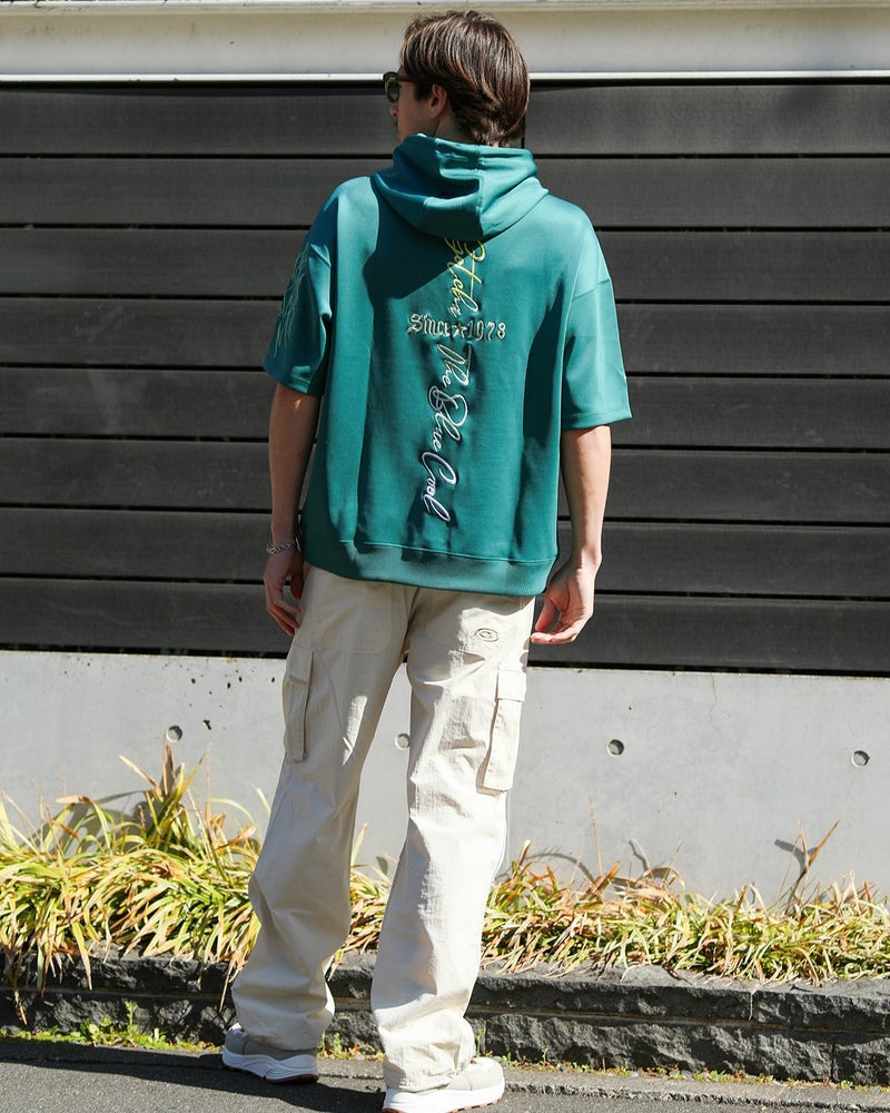 ダークグリーン：180cm/70kg(Lサイズ着用)