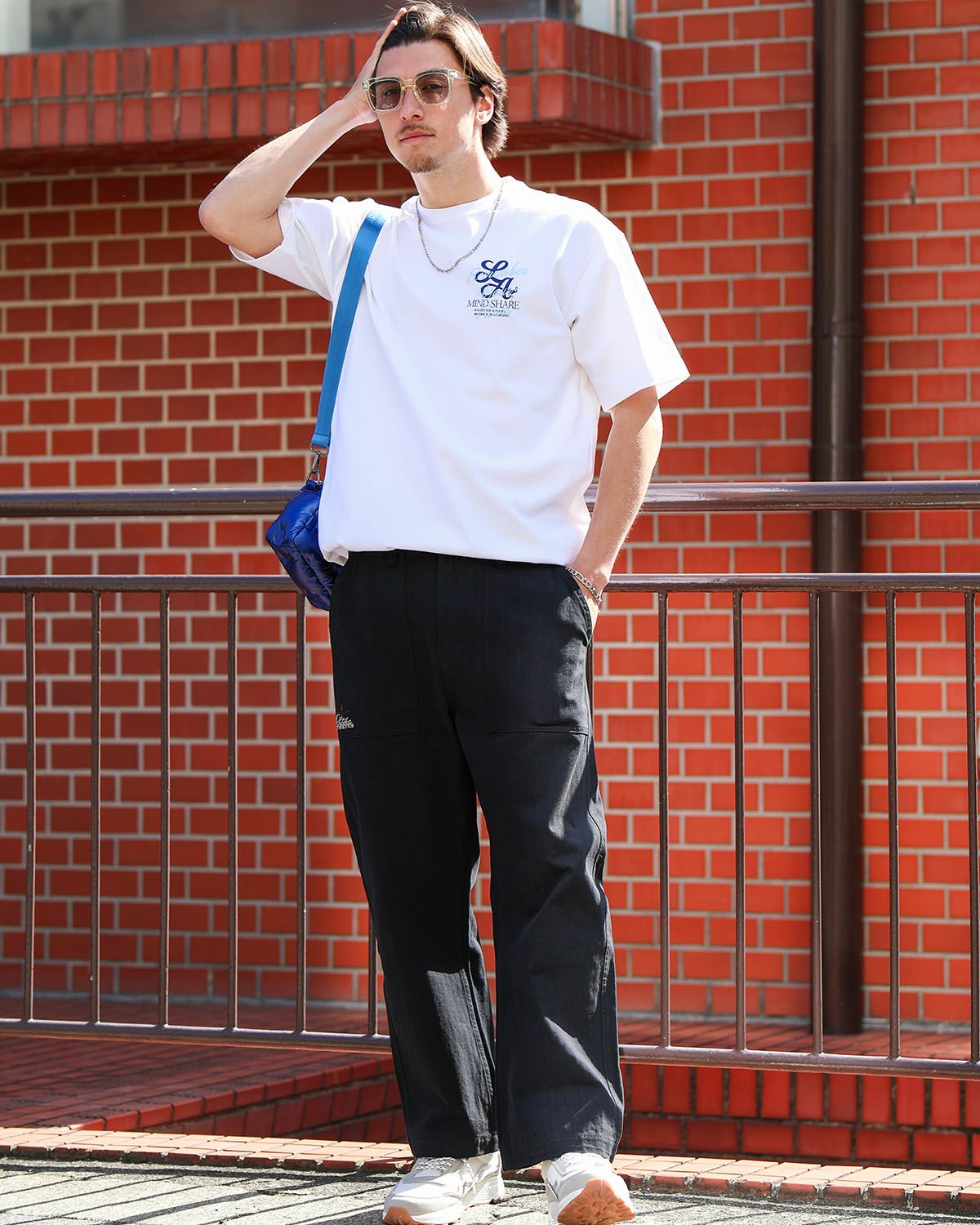 ホワイト：180cm/70kg(Lサイズ着用)