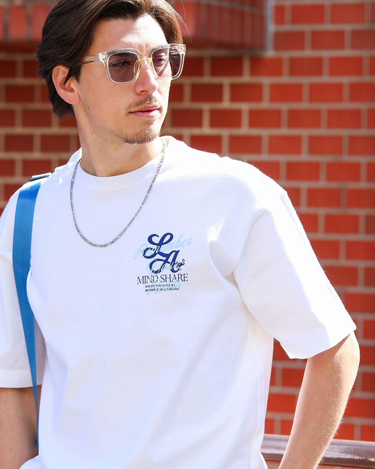 ホワイト：180cm/70kg(Lサイズ着用)