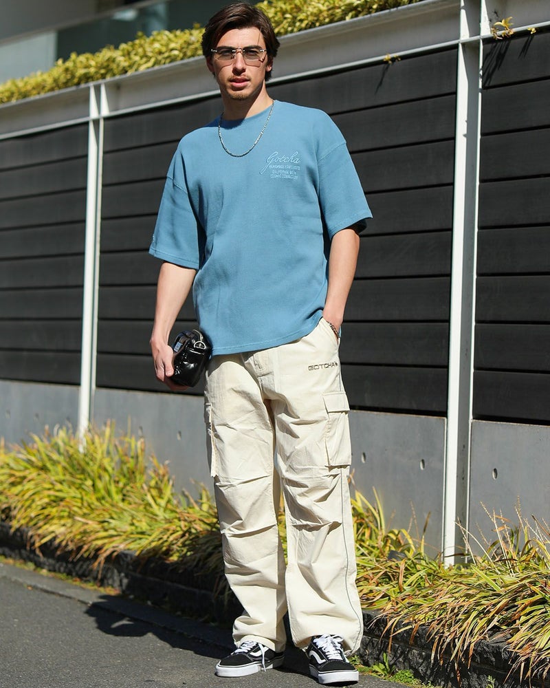 ブルーグレー：180cm/70kg(Lサイズ着用)