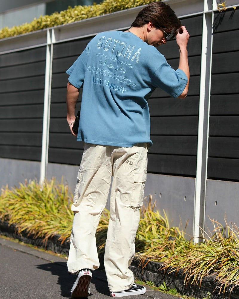 ブルーグレー：180cm/70kg(Lサイズ着用)