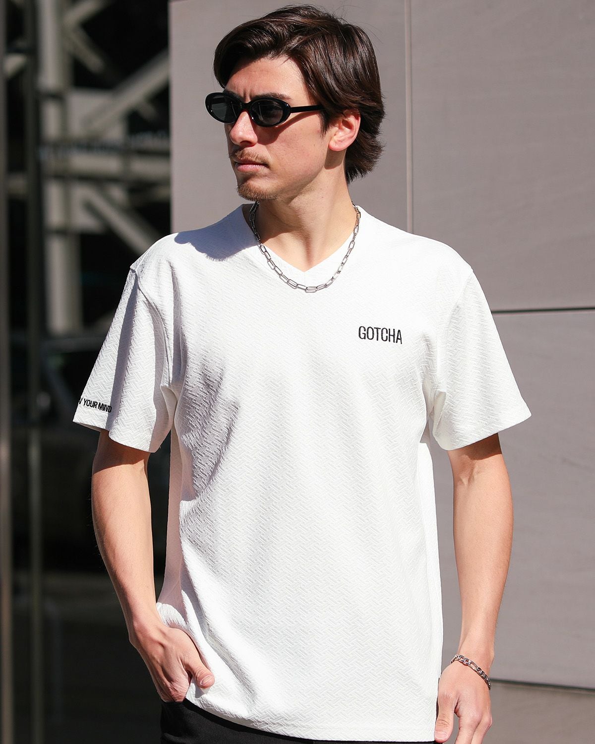 ホワイト：180cm/70kg(Lサイズ着用)