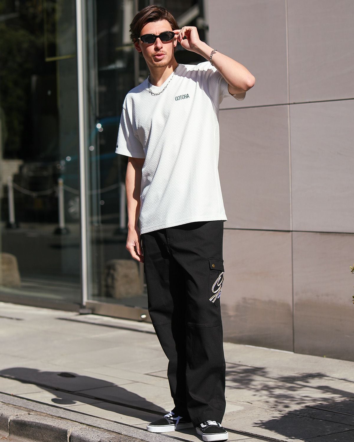 ホワイト：180cm/70kg(Lサイズ着用)