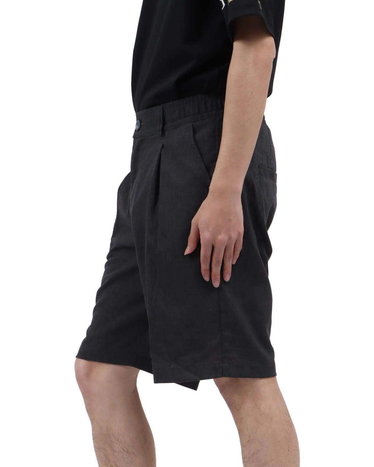 チャコール：173cm63kg(Mサイズ着用)