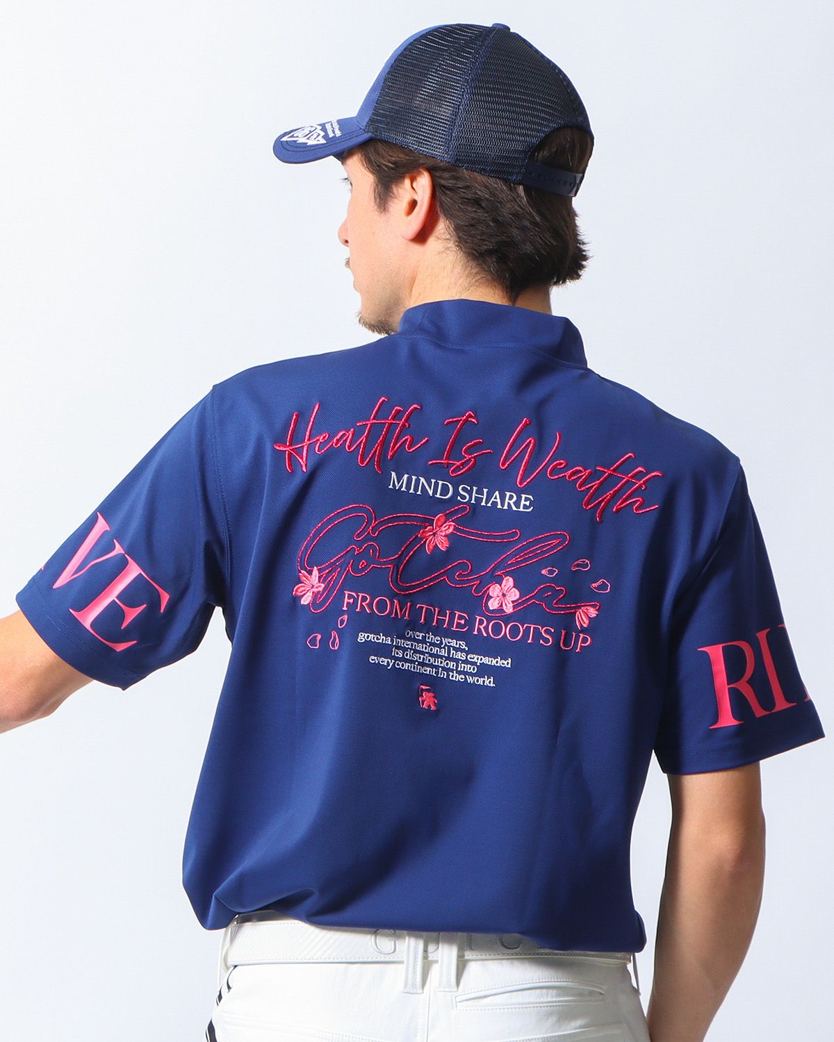 デオドラント サクラ シャイニー モックネック