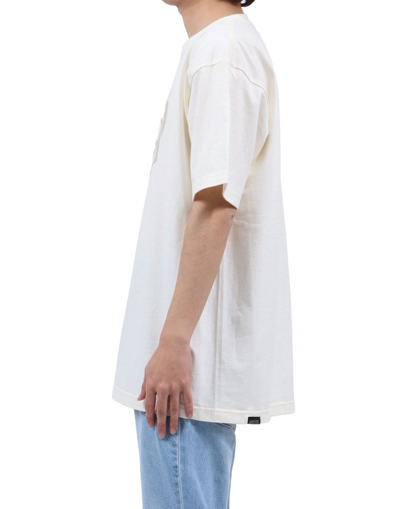 オフホワイト：173cm63kg(Lサイズ着用)