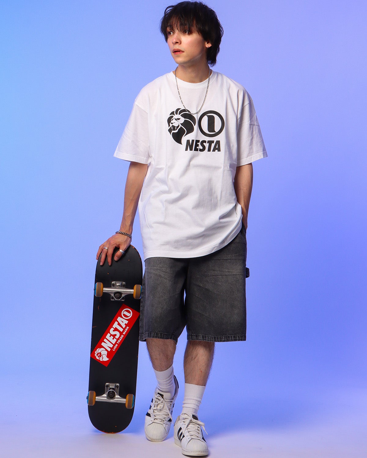 ホワイト：175cm(Mサイズ着用)